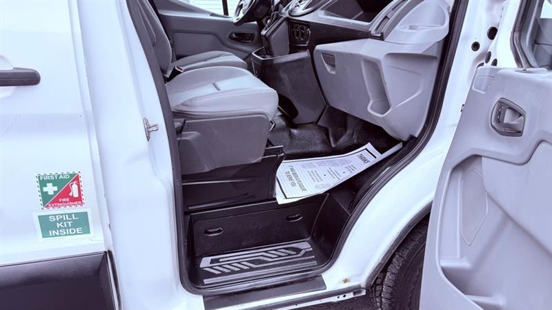 Ford Transit 150 Van Med. Roof w/Sliding Pass. 148-in. WB 2015