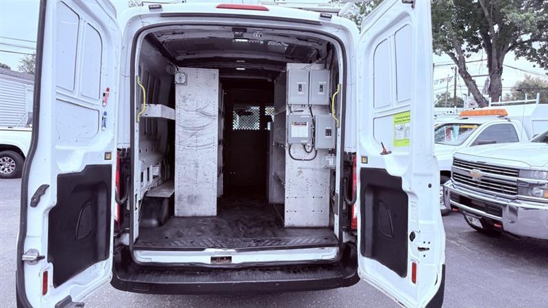 Ford Transit 150 Van Med. Roof w/Sliding Pass. 148-in. WB 2015