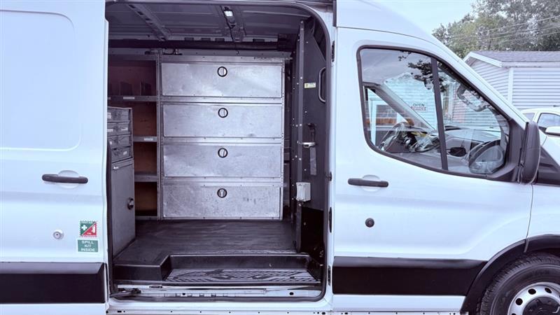 Ford Transit 150 Van Med. Roof w/Sliding Pass. 148-in. WB 2015