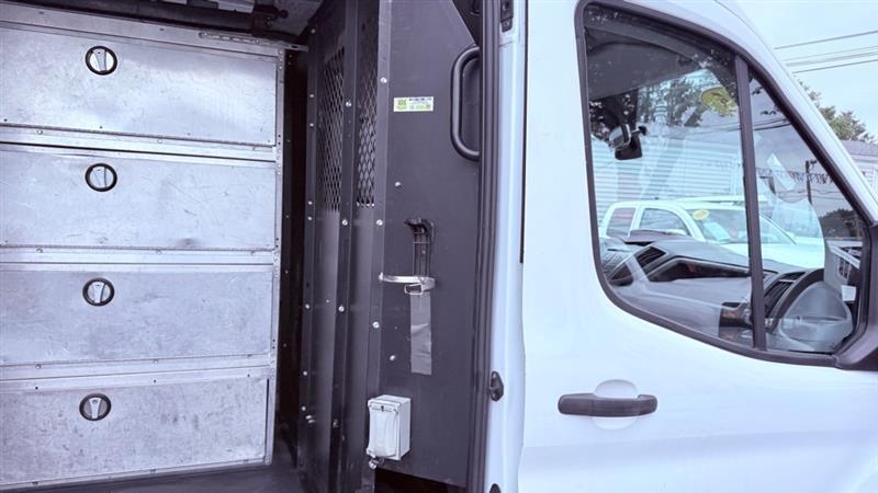 Ford Transit 150 Van Med. Roof w/Sliding Pass. 148-in. WB 2015