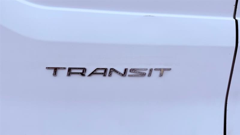 Ford Transit 150 Van Med. Roof w/Sliding Pass. 148-in. WB 2015
