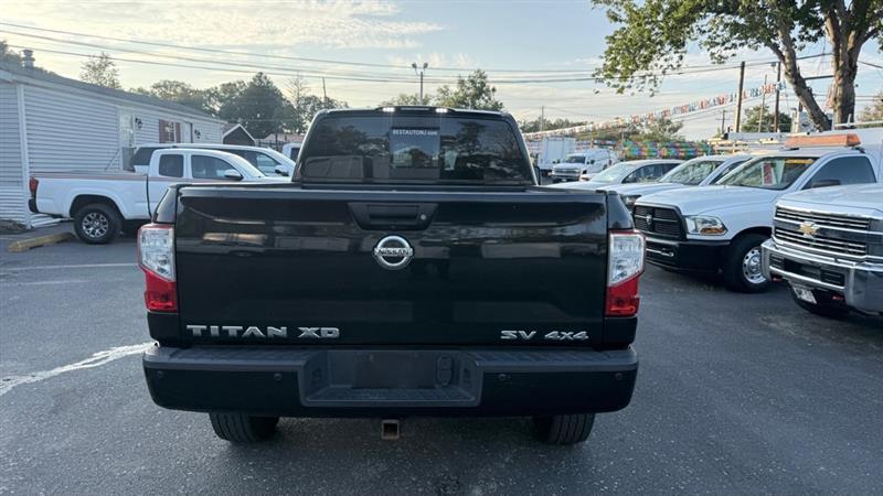 Nissan Titan XD SL Crew Cab 4WD 2019