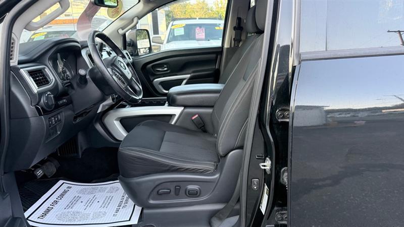 Nissan Titan XD SL Crew Cab 4WD 2019
