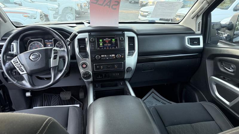 Nissan Titan XD SL Crew Cab 4WD 2019