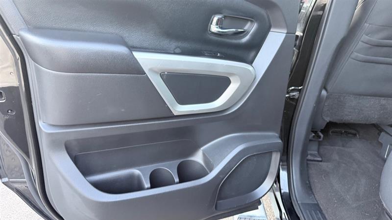 Nissan Titan XD SL Crew Cab 4WD 2019