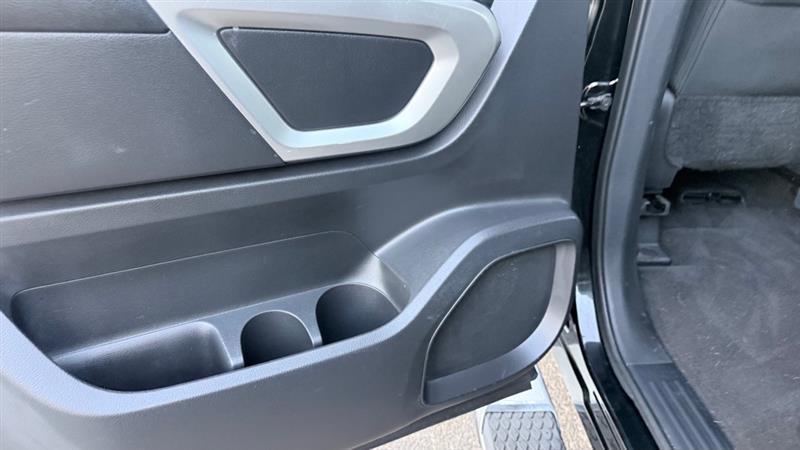 Nissan Titan XD SL Crew Cab 4WD 2019