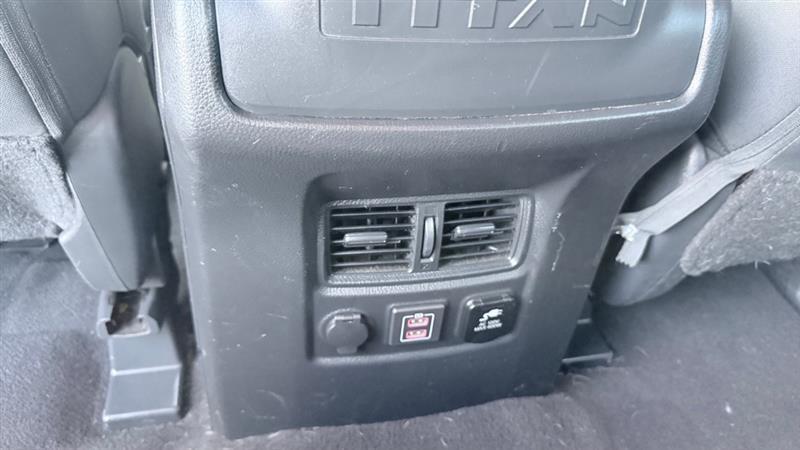 Nissan Titan XD SL Crew Cab 4WD 2019