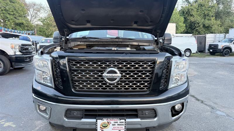 Nissan Titan XD SL Crew Cab 4WD 2019