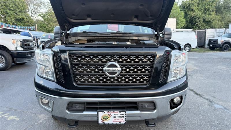 Nissan Titan XD SL Crew Cab 4WD 2019