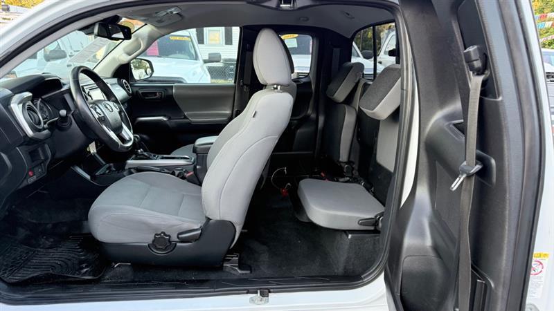 Toyota Tacoma SR5 Access Cab V6 6AT 4WD 2019