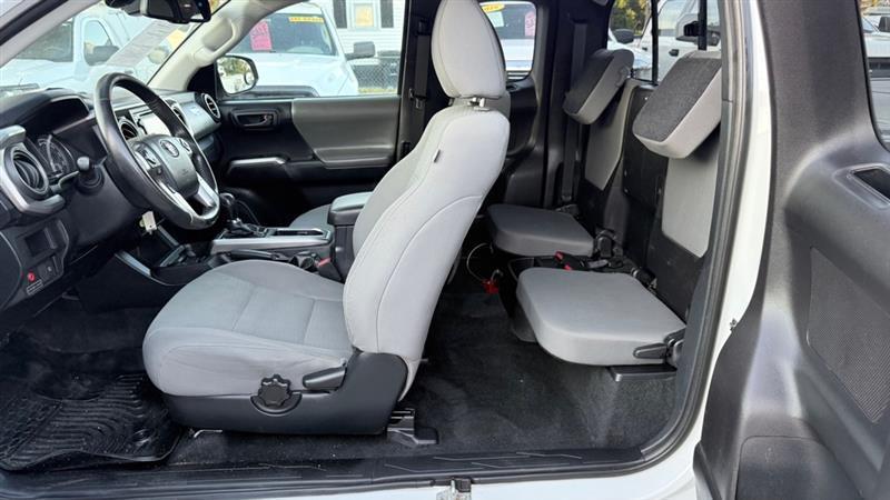 Toyota Tacoma SR5 Access Cab V6 6AT 4WD 2019