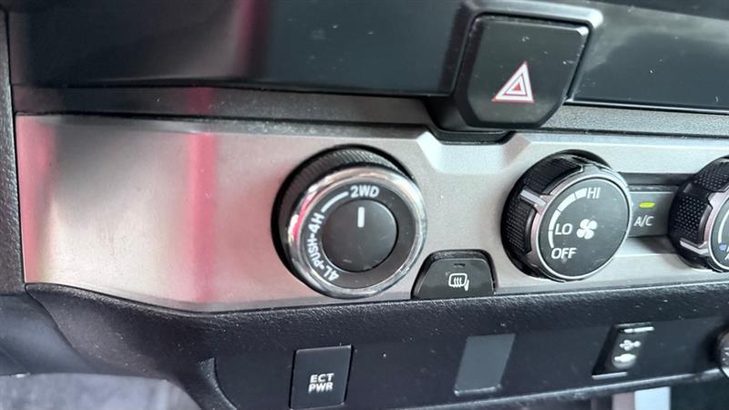 Toyota Tacoma SR5 Access Cab V6 6AT 4WD 2019