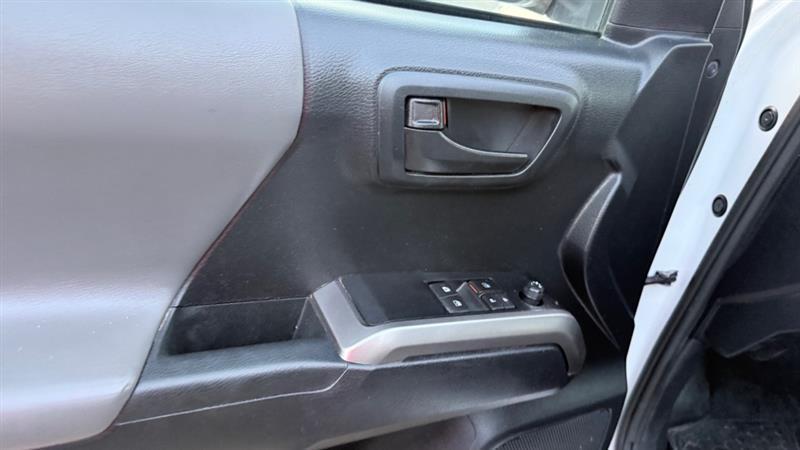 Toyota Tacoma SR5 Access Cab V6 6AT 4WD 2019