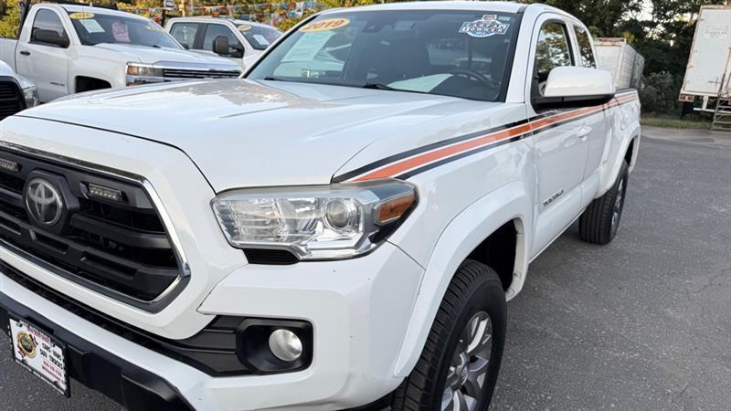 Toyota Tacoma SR5 Access Cab V6 6AT 4WD 2019