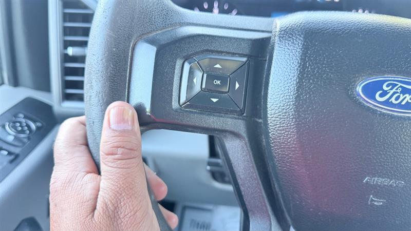 Ford F-450 SD Crew Cab DRW 2WD 2017