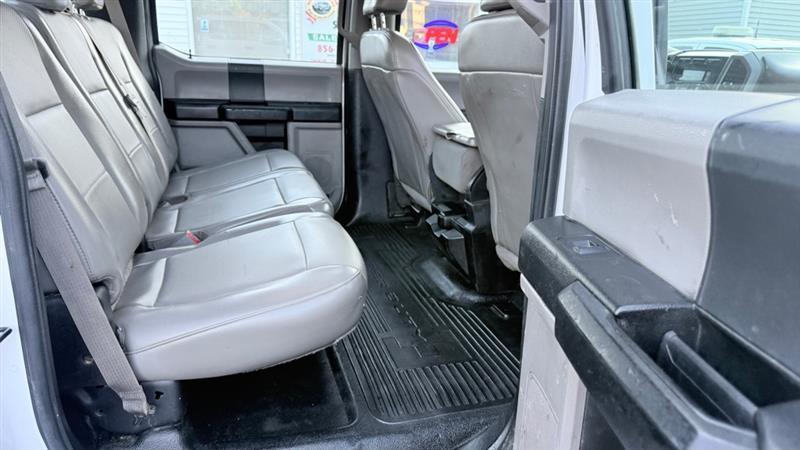 Ford F-450 SD Crew Cab DRW 2WD 2017