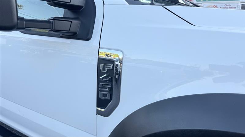 Ford F-450 SD Crew Cab DRW 2WD 2017