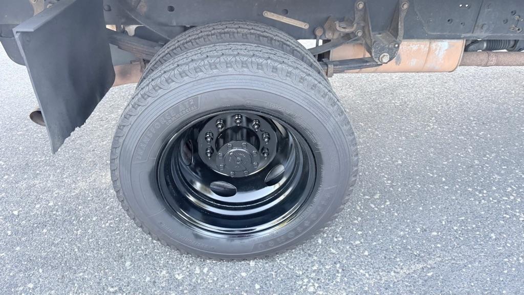 Ford F-450 SD XL 2WD Crew Cab 179" WB 60" CA 2017