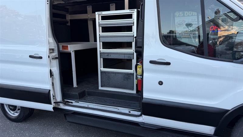 Ford Transit 250 Van Med. Roof w/Sliding Pass. 148-in. WB 2019