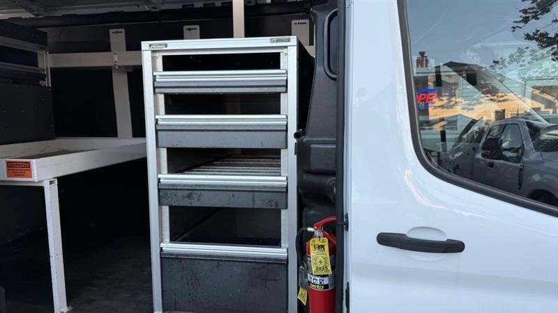 Ford Transit 250 Van Med. Roof w/Sliding Pass. 148-in. WB 2019