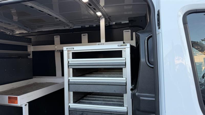 Ford Transit 250 Van Med. Roof w/Sliding Pass. 148-in. WB 2019