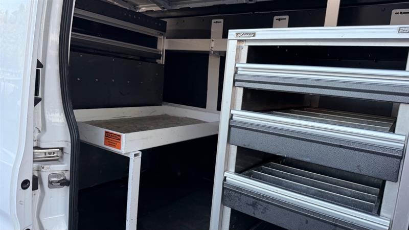 Ford Transit 250 Van Med. Roof w/Sliding Pass. 148-in. WB 2019