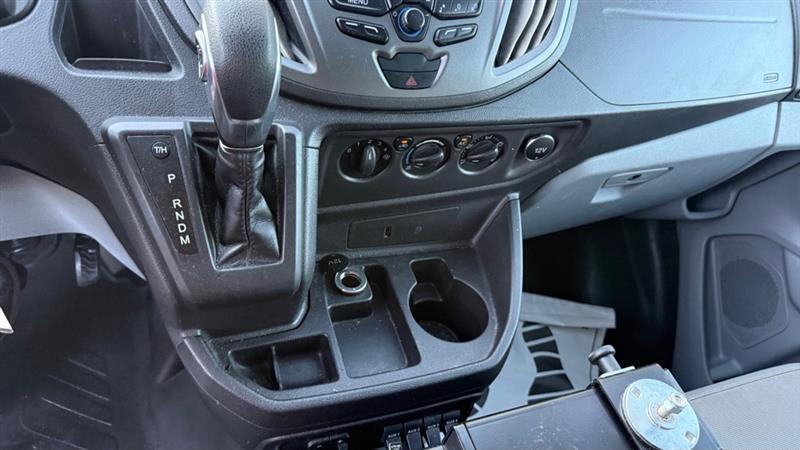 Ford Transit 250 Van Med. Roof w/Sliding Pass. 148-in. WB 2019