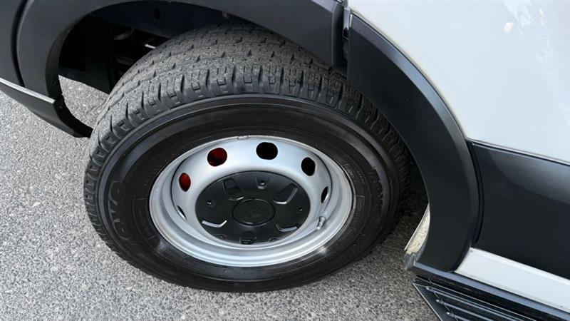 Ford Transit 250 Van Med. Roof w/Sliding Pass. 148-in. WB 2019