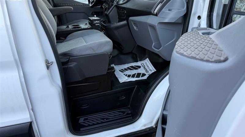 Ford Transit 250 Van Med. Roof w/Sliding Pass. 148-in. WB 2019