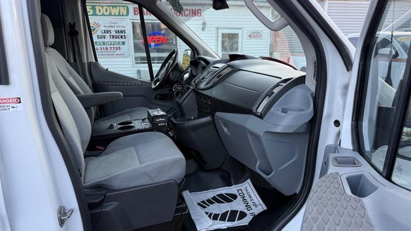 Ford Transit 250 Van Med. Roof w/Sliding Pass. 148-in. WB 2019