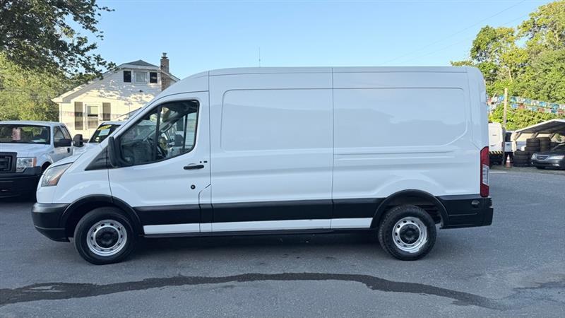 Ford Transit 250 Van Med. Roof w/Sliding Pass. 148-in. WB 2018