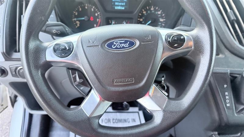 Ford Transit T-250 148" Med Rf 9000 GVWR Sliding RH Dr 2018