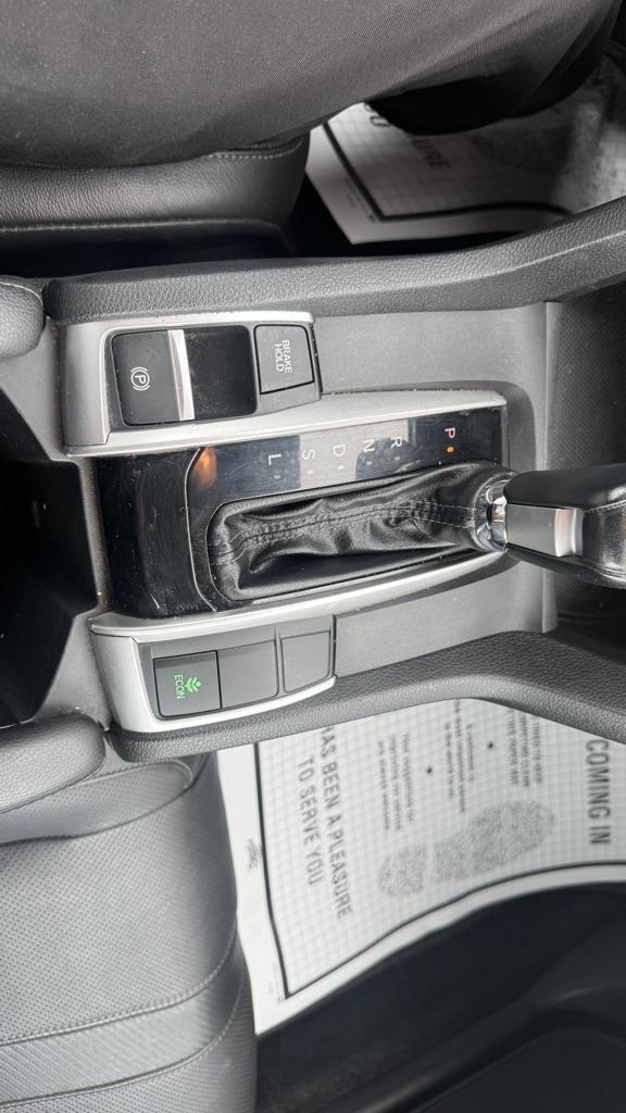 Honda Civic Touring Sedan CVT 2016
