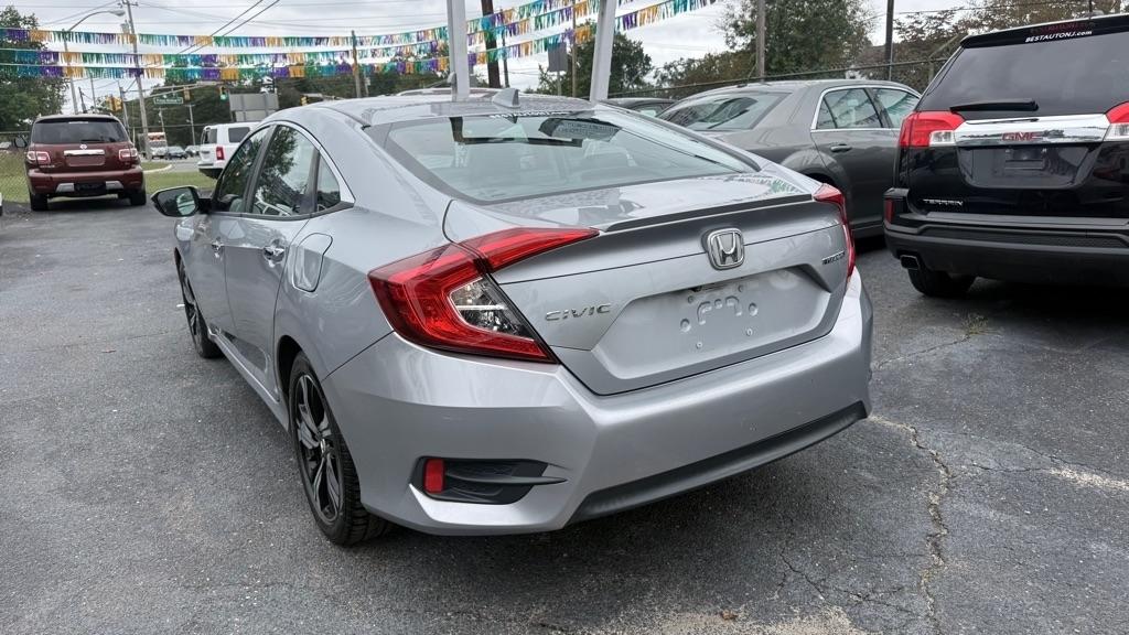Honda Civic 4dr CVT Touring 2016