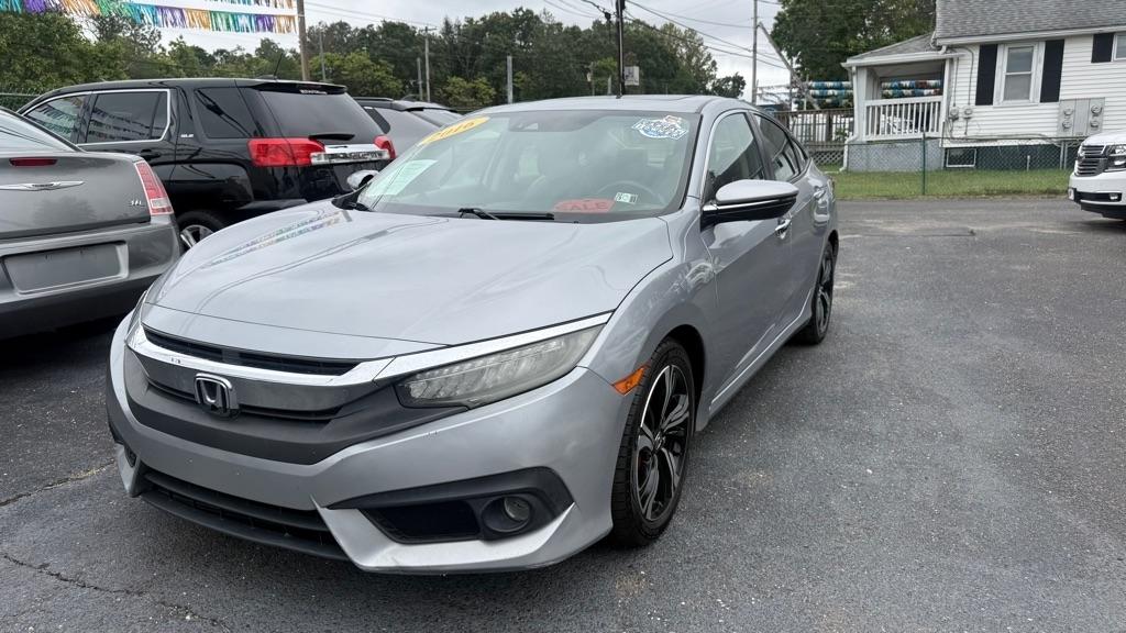 Honda Civic 4dr CVT Touring 2016