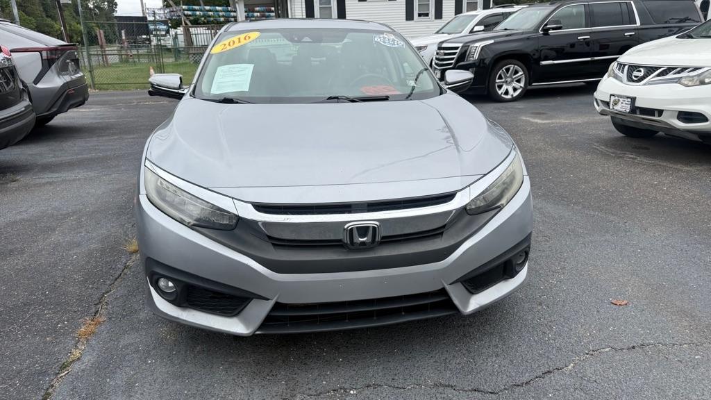 Honda Civic 4dr CVT Touring 2016