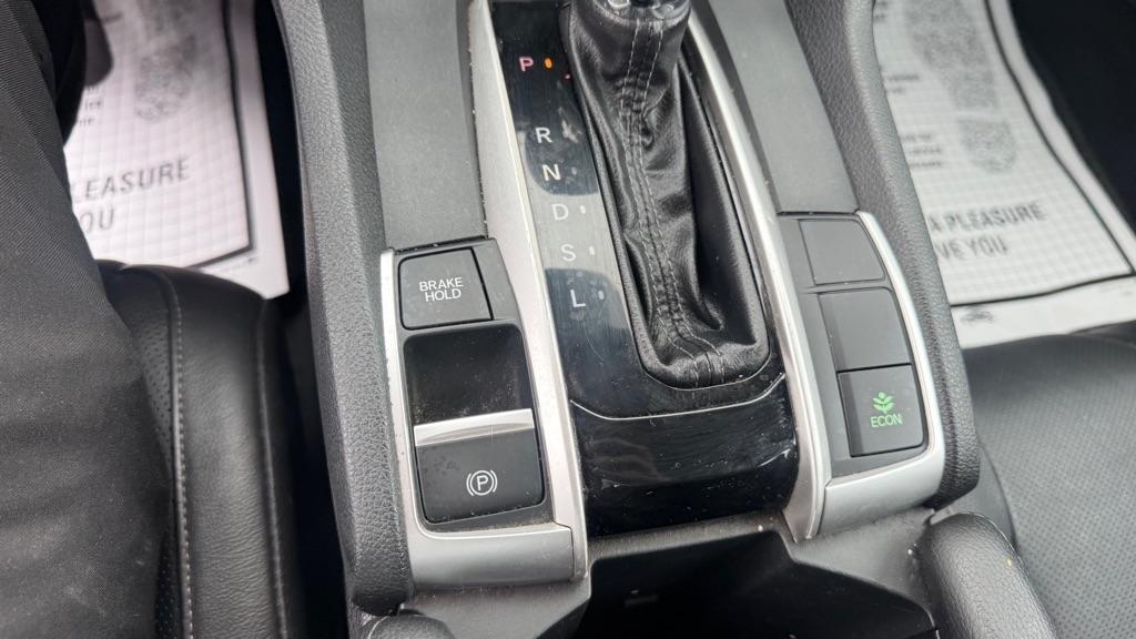 Honda Civic 4dr CVT Touring 2016