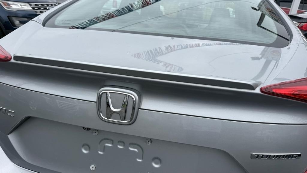 Honda Civic 4dr CVT Touring 2016