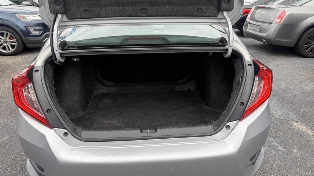 Honda Civic 4dr CVT Touring 2016