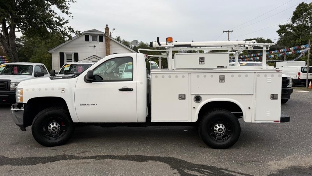 Chevrolet Silverado 2500HD 2WD Reg Cab 133.7" Work Truck 2013