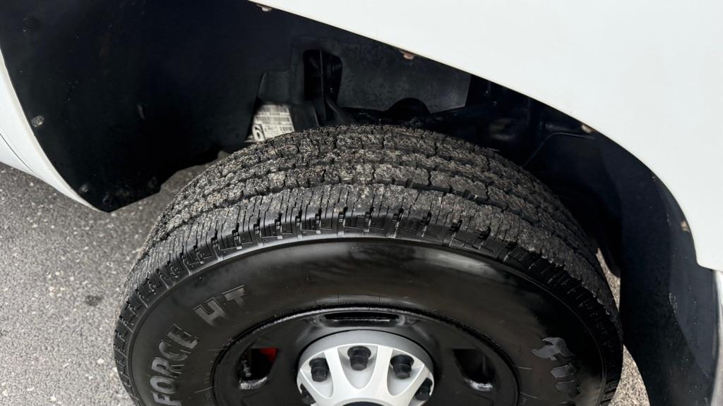 Chevrolet Silverado 2500HD 2WD Reg Cab 133.7" Work Truck 2013