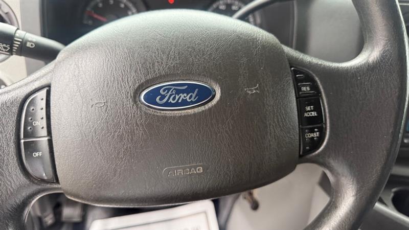 Ford Econoline E450 2015