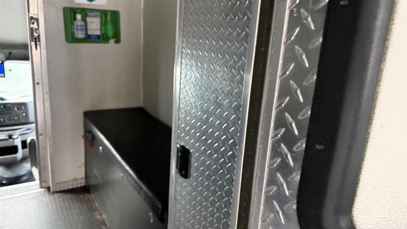 Ford Econoline E450 2016