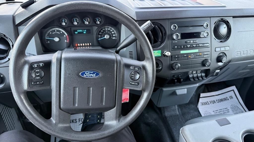 Ford Super Duty F-550 DRW 2WD SuperCab 162" WB 60" CA XLT 2016