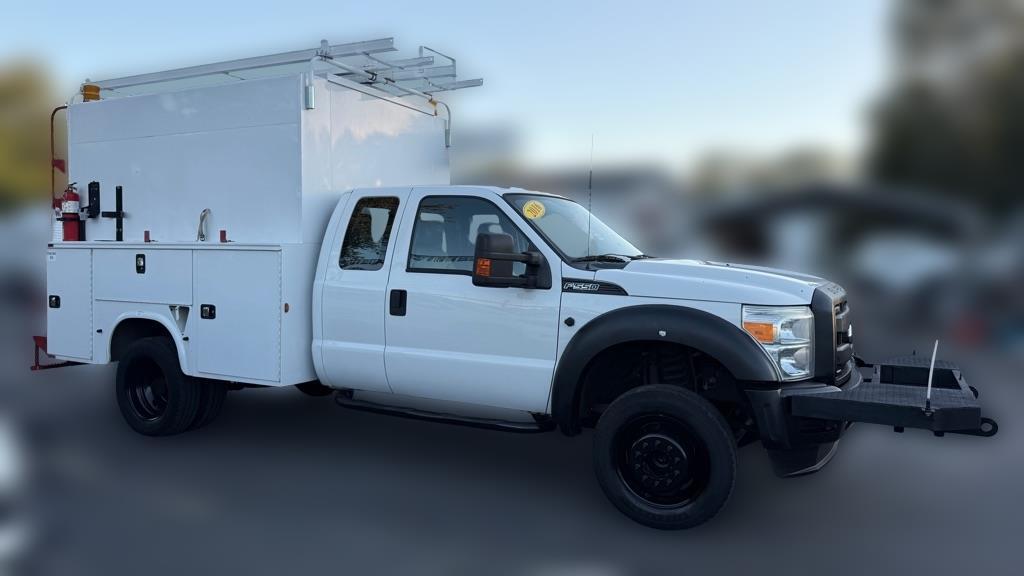 2016 Ford Super Duty F-550 DRW 2WD SuperCab 162" WB 60" CA XL