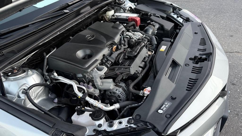 Toyota Camry LE Auto (Natl) 2020