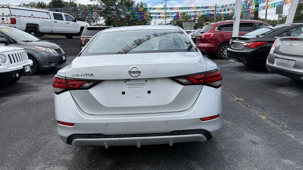 Nissan Sentra S CVT 2020