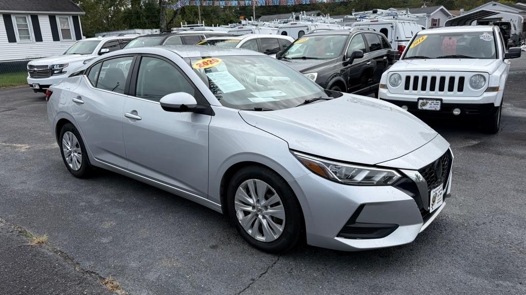 Nissan Sentra S CVT 2020