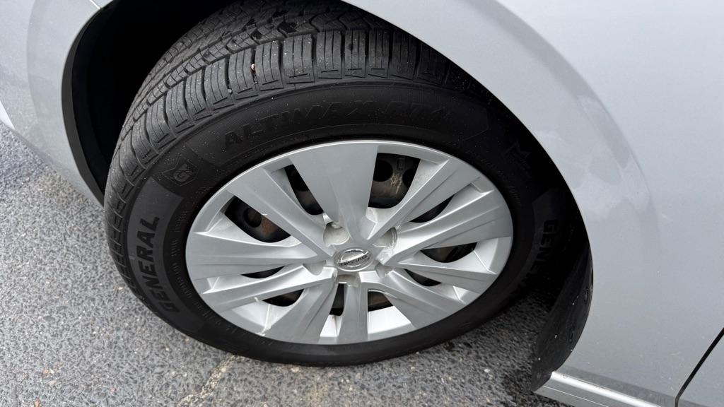 Nissan Sentra S CVT 2020
