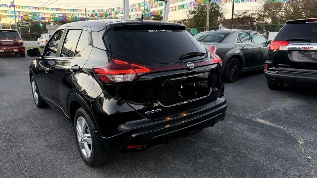 Nissan Kicks S FWD 2022